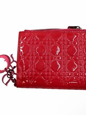 Pre-Owned Lady Dior Red Patent Leather Quilted Wallet with Charm & COA